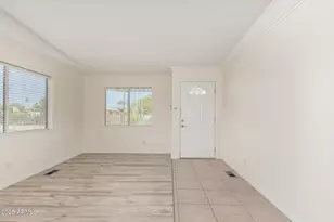 2819 W Louise Dr, Phoenix, AZ 85027 - Photo 9