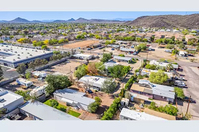 2819 W Louise Drive, Phoenix, AZ 85027 - Photo 43