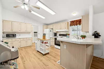 3901 E Pinnacle Peak Road #105, Phoenix, AZ 85050 - Photo 7