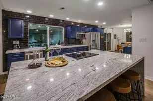 4526 E Paradise Ln, Phoenix, AZ 85032 - Photo 13