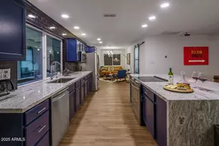 4526 E Paradise Ln, Phoenix, AZ 85032 - Photo 9