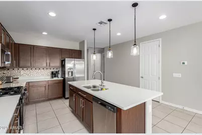 12423 W Citrus Way, Litchfield Park, AZ 85340 - Photo 9