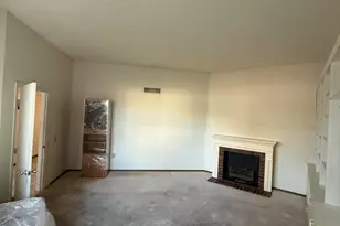 10401 W Loma Blanca Dr, Sun City, AZ 85351 - Photo 3