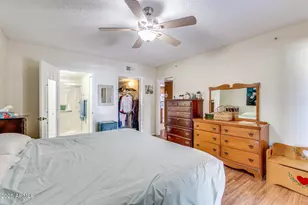 10330 W Thunderbird Blvd, Sun City, AZ 85351 - Photo 17