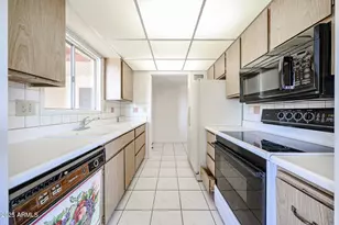 13618 N 98th Ave, Sun City, AZ 85351 - Photo 11