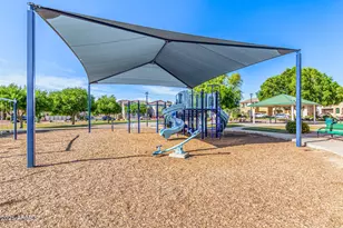 7769 W Bonitos Dr, Phoenix, AZ 85035 - Photo 37