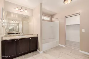 7769 W Bonitos Dr, Phoenix, AZ 85035 - Photo 15