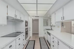 9606 W Long Hills Dr, Sun City, AZ 85351 - Photo 5