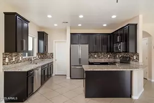 737 E Harwell Rd, Phoenix, AZ 85042 - Photo 11