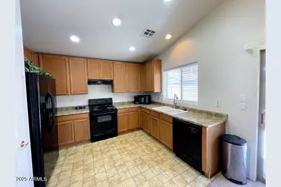 44147 W Snow Drive, Maricopa, AZ 85138 - Photo 5