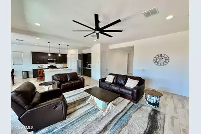 20171 W Cheery Lynn Road, Buckeye, AZ 85396 - Photo 7