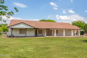 2810 S 201st Dr, Buckeye, AZ 85326 - Photo 51