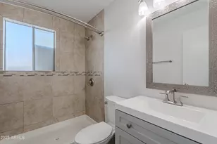 4206 N 38th St, Phoenix, AZ 85018 - Photo 11