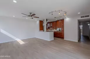 4206 N 38th St, Phoenix, AZ 85018 - Photo 3