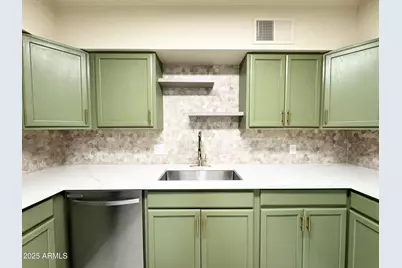 1136 Meadows Drive, Sierra Vista, AZ 85635 - Photo 9