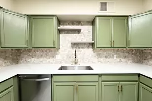 1136 Meadows Dr, Sierra Vista, AZ 85635 - Photo 9