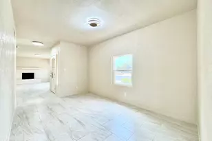 1136 Meadows Dr, Sierra Vista, AZ 85635 - Photo 27