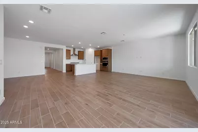 823 W Riparian Drive, San Tan Valley, AZ 85140 - Photo 5