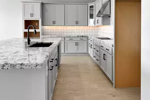 15787 W Mariposa Grande St, Surprise, AZ 85387 - Photo 9