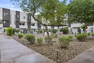 325 E Coronado Rd, Phoenix, AZ 85004 - Photo 31