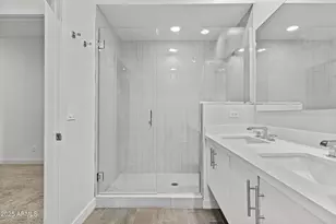 325 E Coronado Rd, Phoenix, AZ 85004 - Photo 23