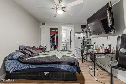 13039 N 19th Avenue, Phoenix, AZ 85029 - Photo 15