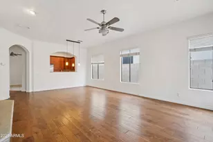 6617 W Cavedale Dr, Phoenix, AZ 85083 - Photo 9