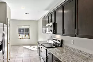 42925 W Peters Dr, Maricopa, AZ 85138 - Photo 3