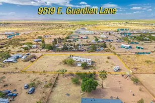 9519 E Guardian Ln, Hereford, AZ 85615 - Photo 1