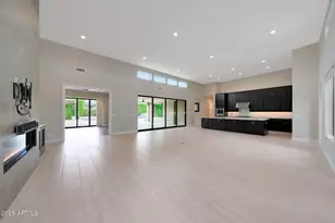 2735 E King Bird Dr, Gilbert, AZ 85297 - Photo 5