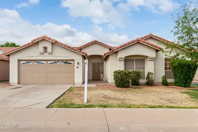 510 W Amoroso Drive, Gilbert, AZ 85233 - Photo 1