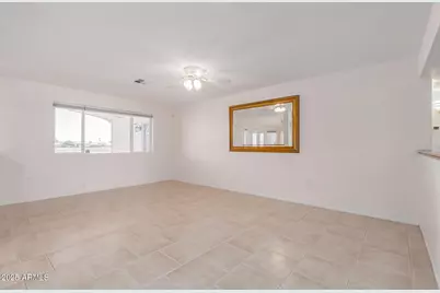 10330 W Cameo Drive, Sun City, AZ 85351 - Photo 7