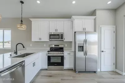 3605 N Zapotec Avenue, Eloy, AZ 85131 - Photo 7