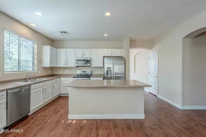 15902 W Hearn Road, Surprise, AZ 85379 - Photo 11