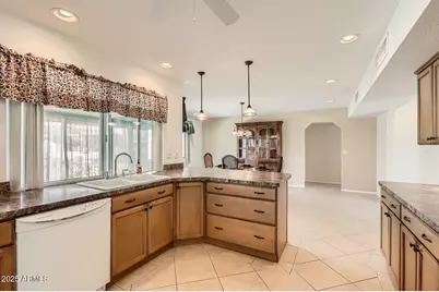 9706 W Granada Drive, Sun City, AZ 85373 - Photo 11