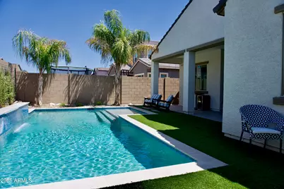 18422 W Clinton Street, Surprise, AZ 85388 - Photo 17