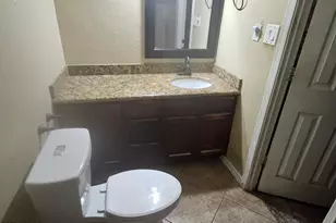 6530 W Turney Ave, Phoenix, AZ 85033 - Photo 11