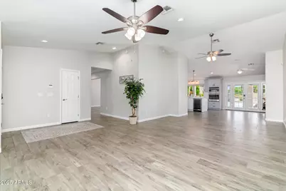 4107 E Fairview Circle, Mesa, AZ 85206 - Photo 11