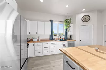 49102 N 530th Avenue, Aguila, AZ 85320 - Photo 15