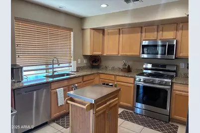 2411 W Lucia Drive, Phoenix, AZ 85085 - Photo 11