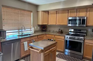 2411 W Lucia Dr, Phoenix, AZ 85085 - Photo 11