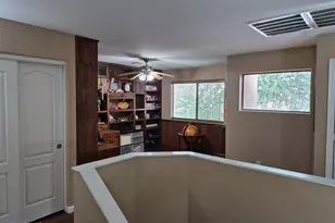 2411 W Lucia Dr, Phoenix, AZ 85085 - Photo 43