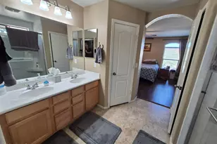 2411 W Lucia Dr, Phoenix, AZ 85085 - Photo 23