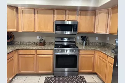 2411 W Lucia Drive, Phoenix, AZ 85085 - Photo 9