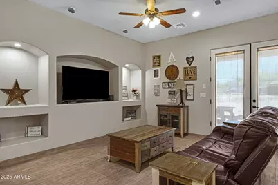 1008 E Mano Drive, New River, AZ 85087 - Photo 19