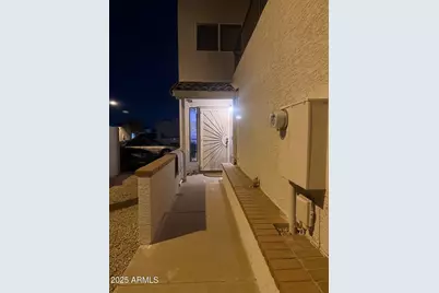 9060 N 47th Lane, Glendale, AZ 85302 - Photo 1