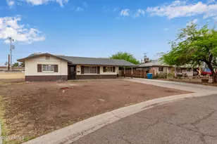 2022 E Mulberry Dr, Phoenix, AZ 85016 - Photo 5