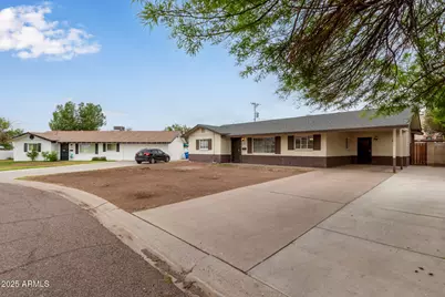 2022 E Mulberry Drive, Phoenix, AZ 85016 - Photo 3