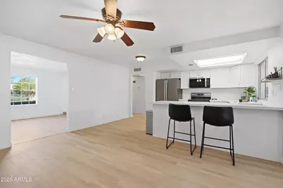 556 N Hobson Plaza, Mesa, AZ 85203 - Photo 3