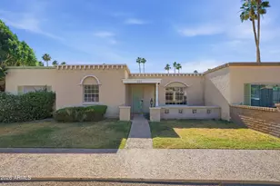 556 N Hobson Plaza, Mesa, AZ 85203 - Photo 1